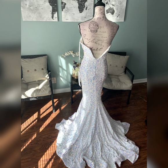 Ivory iridescent mermaid prom dress, pageant evening gown unique wedding dress - Picture 3 of 3
